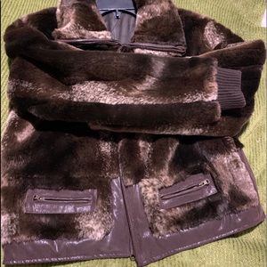 Brown faux fur jacket short fitting very warm